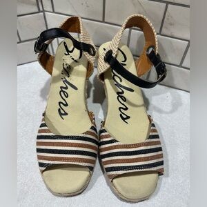 Skechers Stripes Fabric Buckle Strap Platform Wedge Espradille Sandals Sz 9